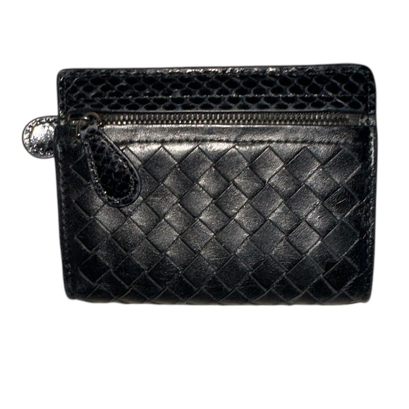 Bottega Veneta Calfskin Wallet - Picture 4 of 9